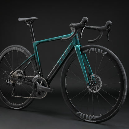 SUNPEED INVINCIBLE SPORT | Carbon Frame | Road Bike | Shimano 105 24-Speed | M, L, XL